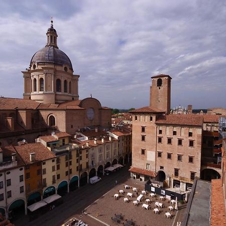 Agora Residenza Aparthotel Mantova Exterior foto