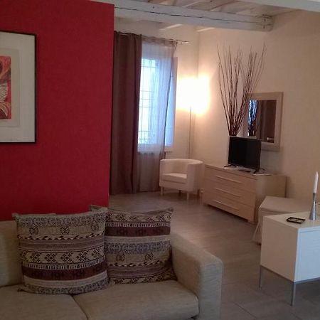 Agora Residenza Aparthotel Mantova Exterior foto