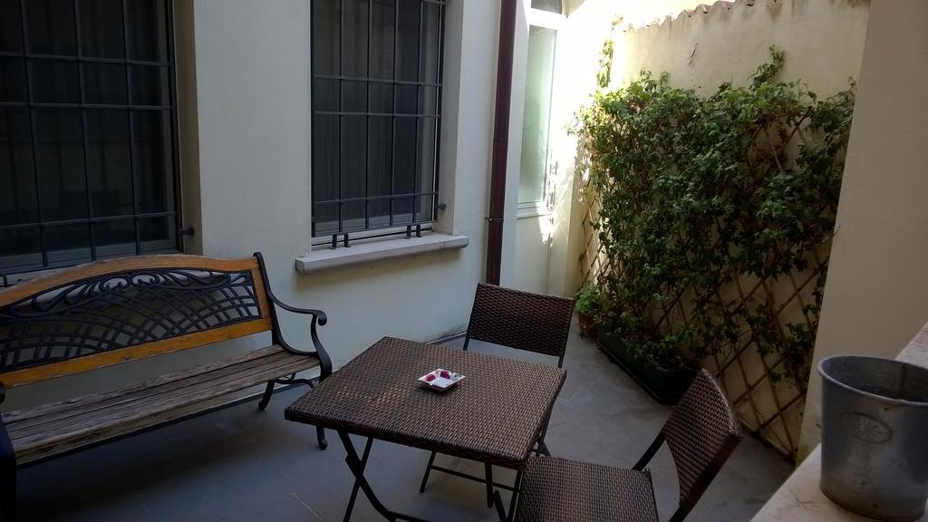 Agora Residenza Aparthotel Mantova Cameră foto